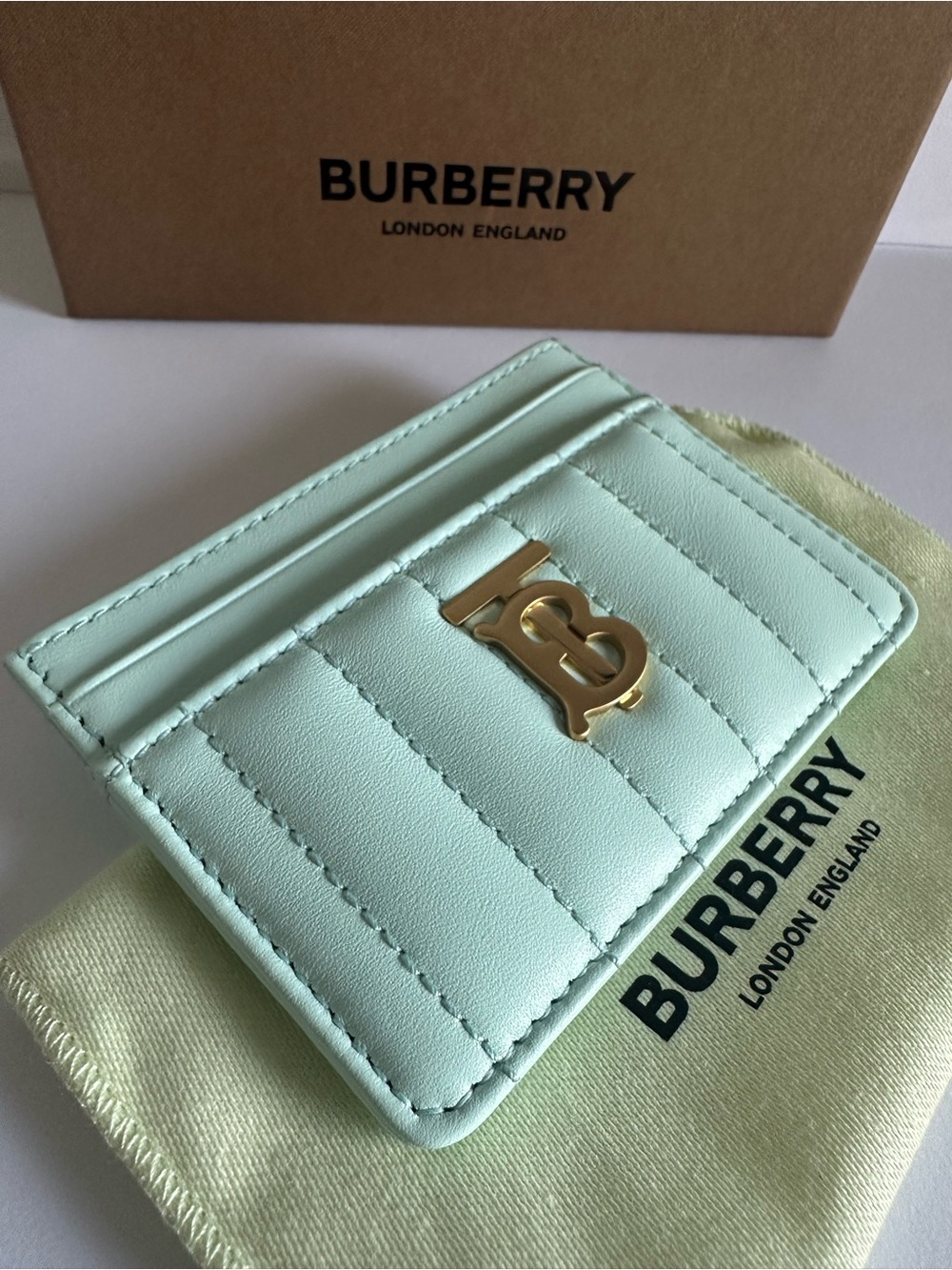 NWT Burberry Lola Cool Mint Quilted Leather TB Card Case Full Set